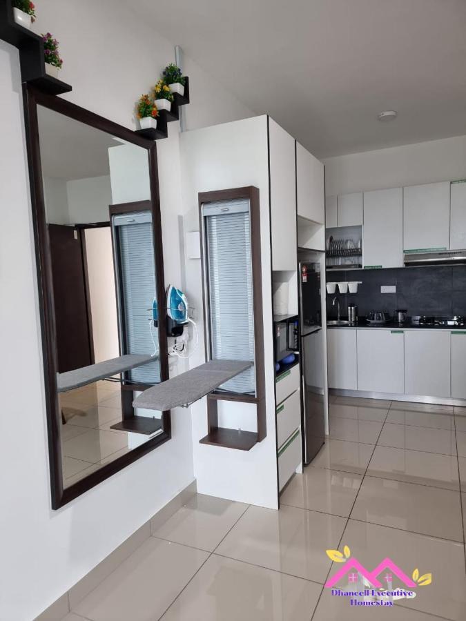 Apartment Johor Dhancell Executive 8 Pax Netflix Wifi Desaru