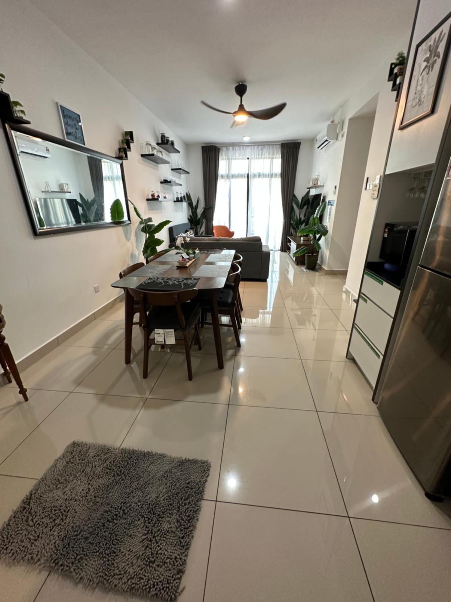 Apartment Johor Dhancell Executive 8 Pax Netflix Wifi Desaru