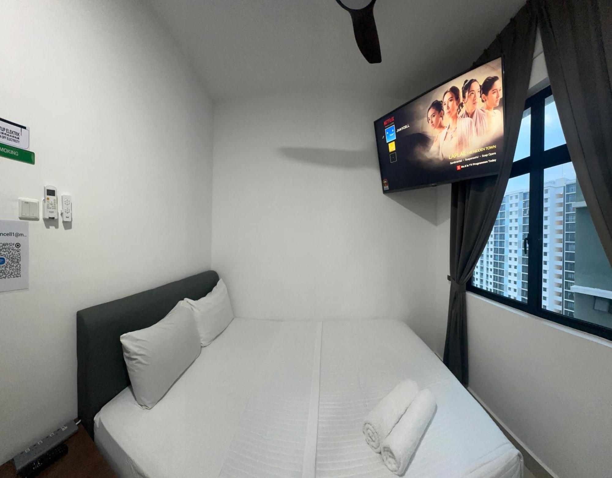 Apartment Johor Dhancell Executive 8 Pax Netflix Wifi Desaru